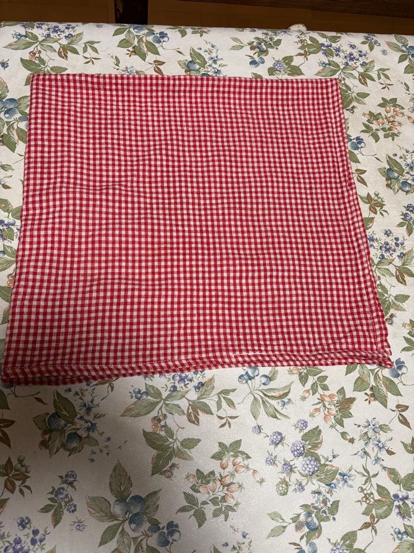 ピーターラビットティーセット　バスケット付き