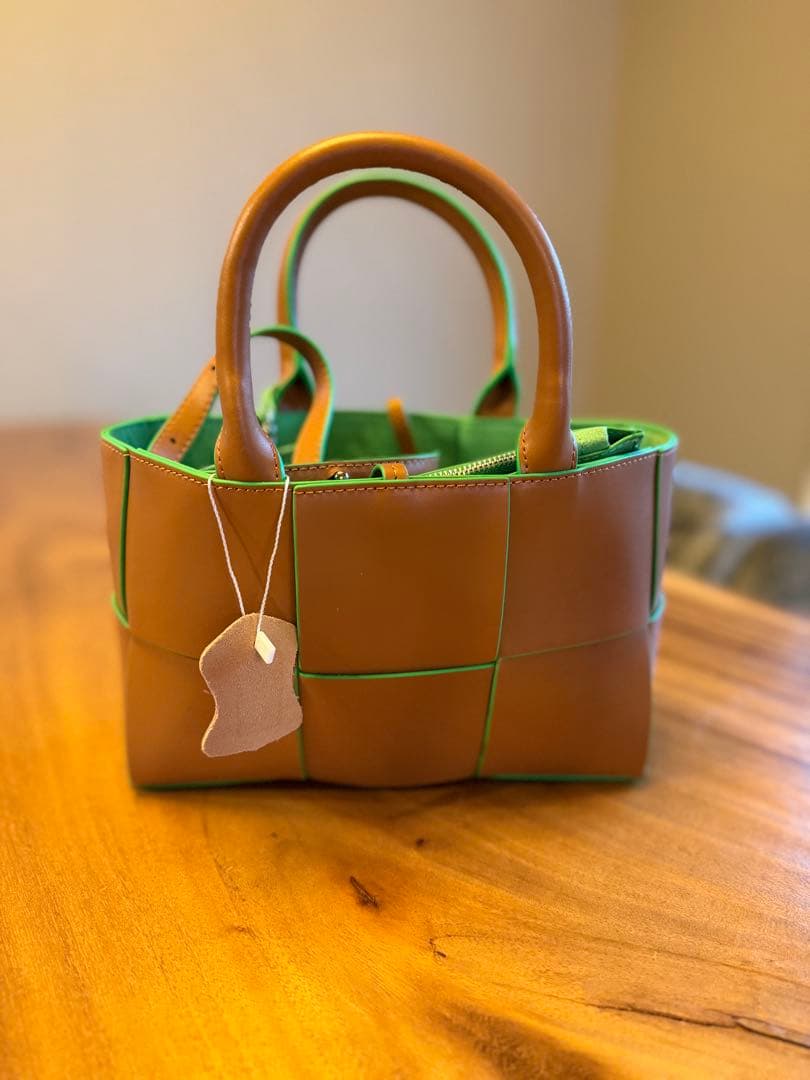 BOTTEGA VENETA ノベルティバック