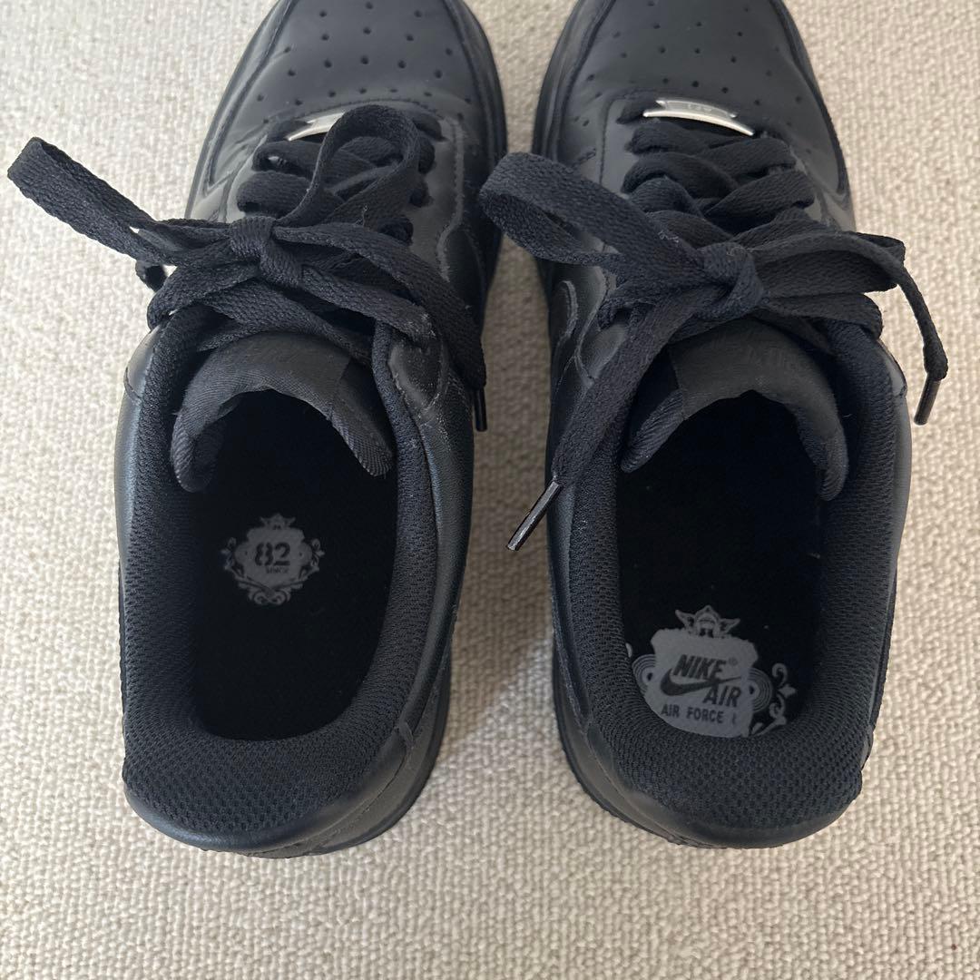 ナイキエアフォース1 ブラック 24センチ