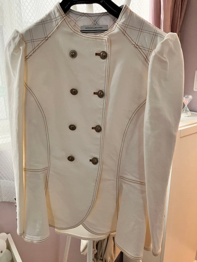 BORDERS at BALCONY 38 ノーカラージャケット