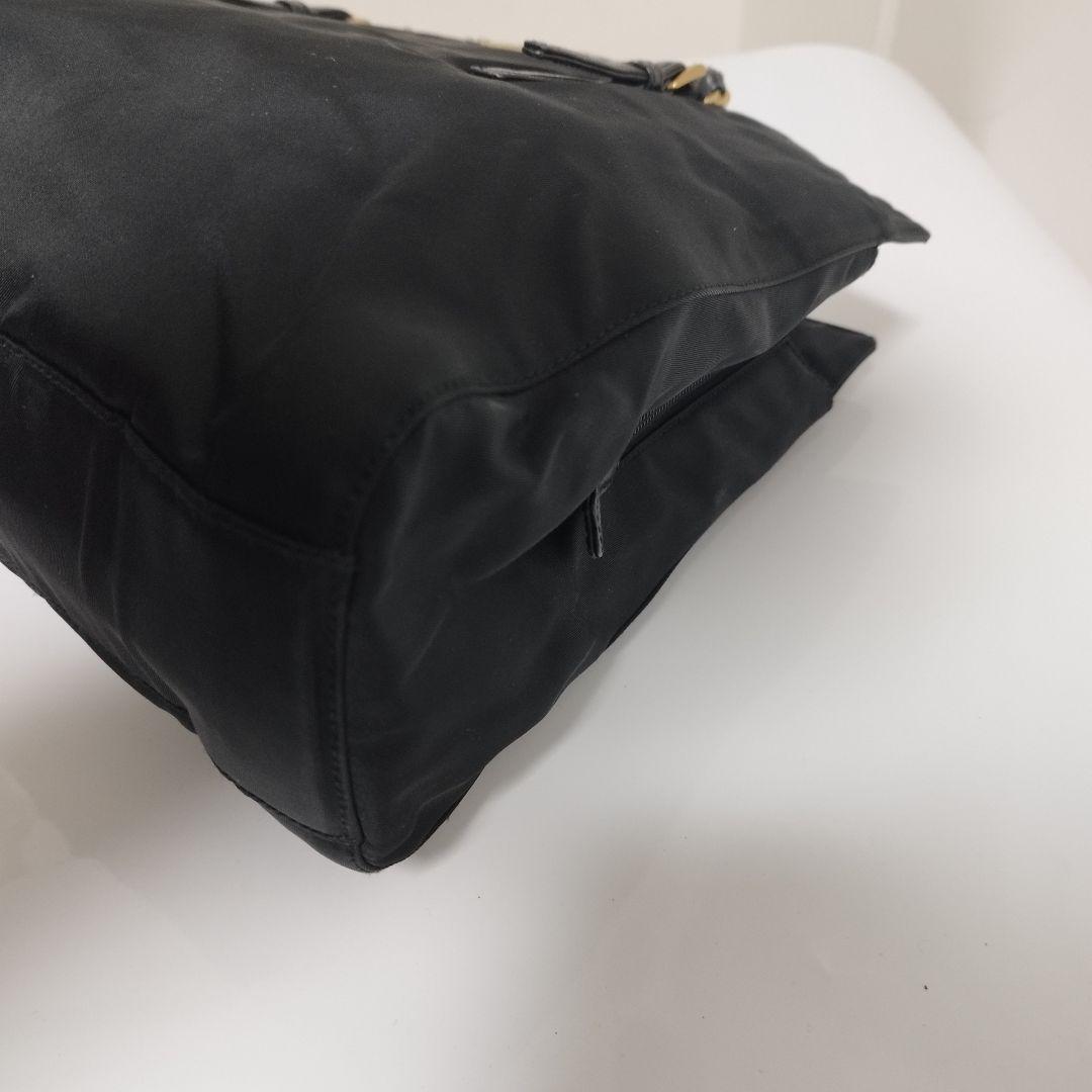 美品☆　プラダ　チェーン　ショルダーバッグ　ギャランティカード付き