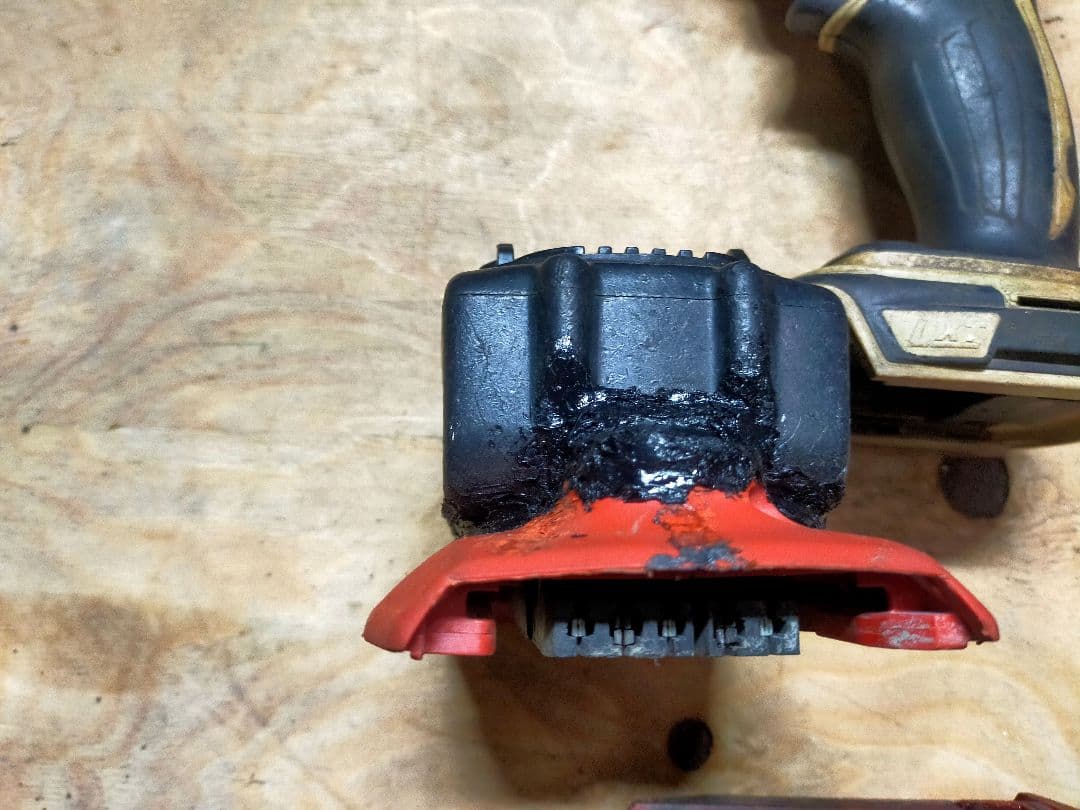 マキタ工具用HILTIバッテリーアダプター　B22 3.0