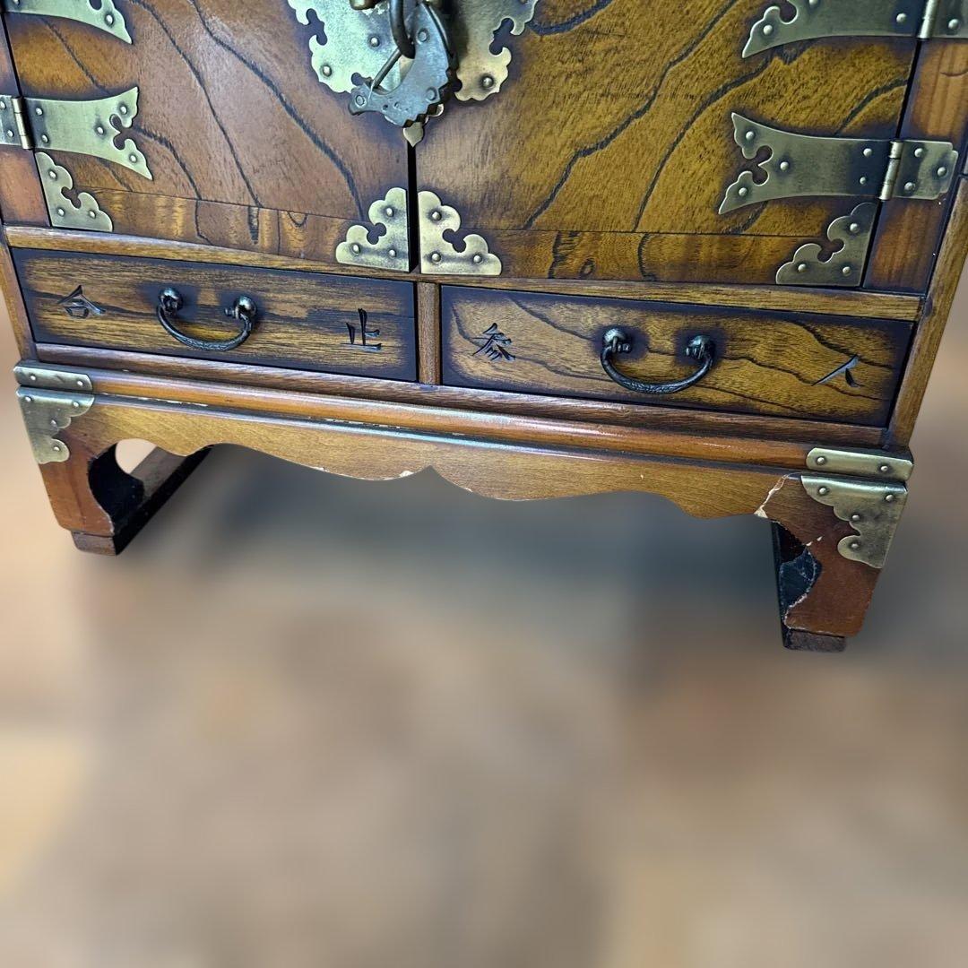 韓国 李朝けやき作り 薬箪笥 くすり箪笥 魚の鍵付き 民芸家具 収納 和室 収納