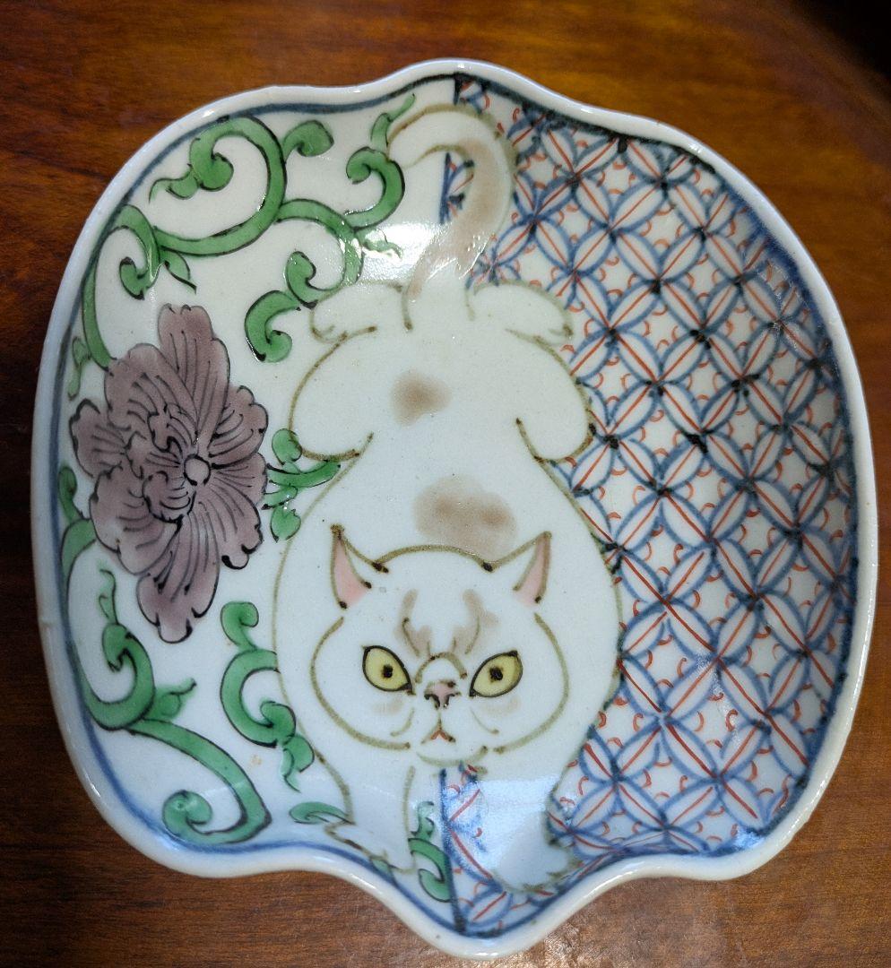 松浦コータローさん　猫デザインの鉢