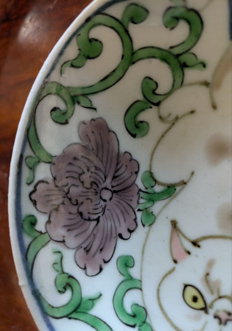 松浦コータローさん　猫デザインの鉢