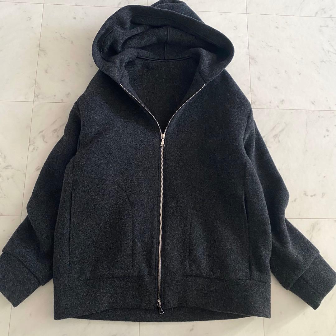 極美品 アドーア ウールダブルフリースパーカー チャコール 近年 38