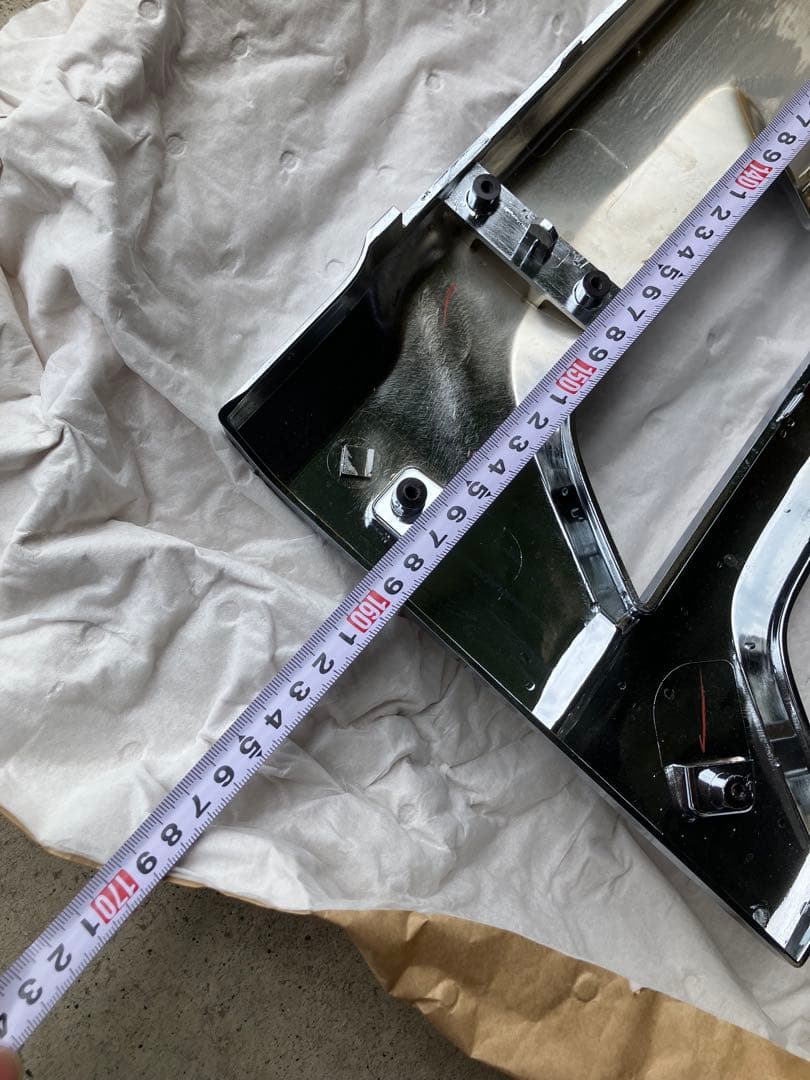 ISUZU フロントグリル　未使用　　5