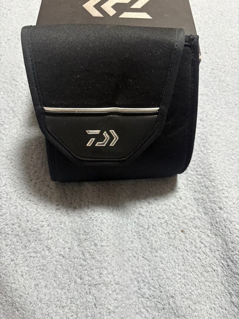 ダイワ18イグジストEXIST LT3000S-CXH 美品 スピニングリール