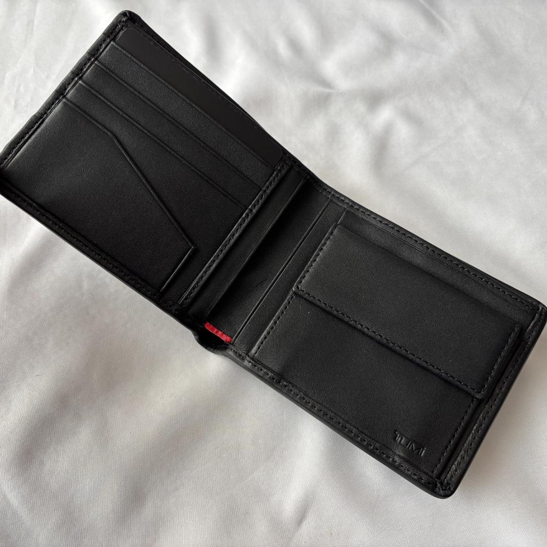 未使用 トゥミ 2つ折り財布 バリスティックナイロン ブラック