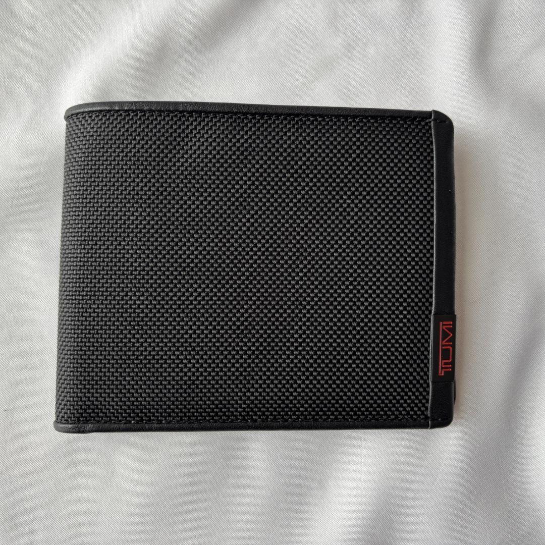 未使用 トゥミ 2つ折り財布 バリスティックナイロン ブラック