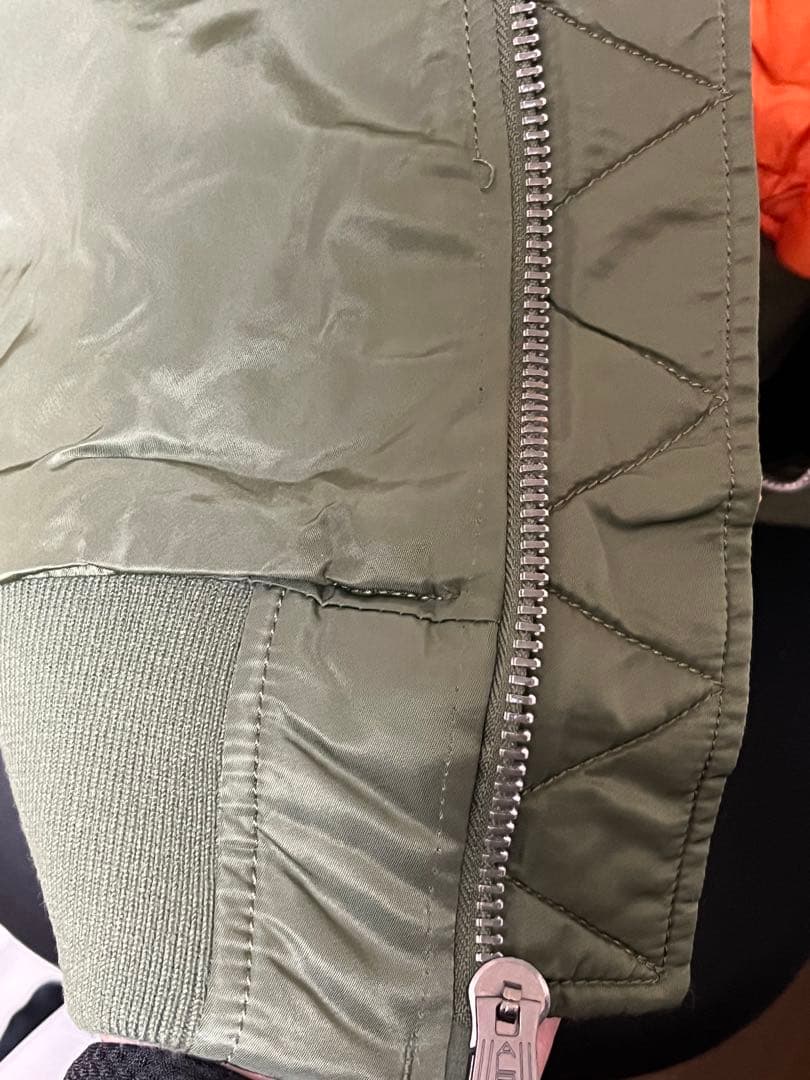 【訳あり】ALPHA INDUSTRIES MA-1 フライトジャケット