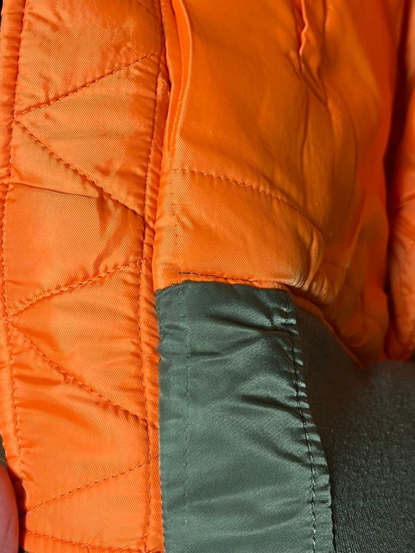 【訳あり】ALPHA INDUSTRIES MA-1 フライトジャケット