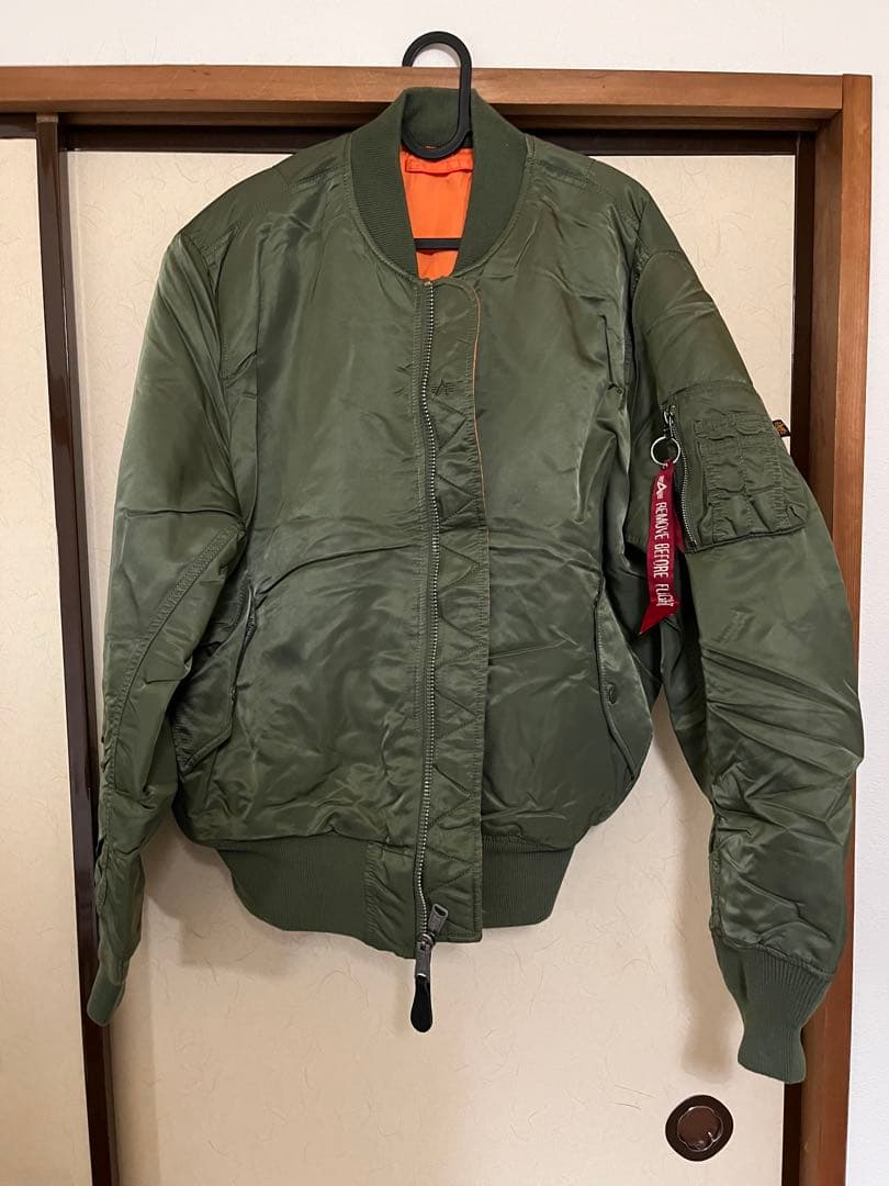 【訳あり】ALPHA INDUSTRIES MA-1 フライトジャケット