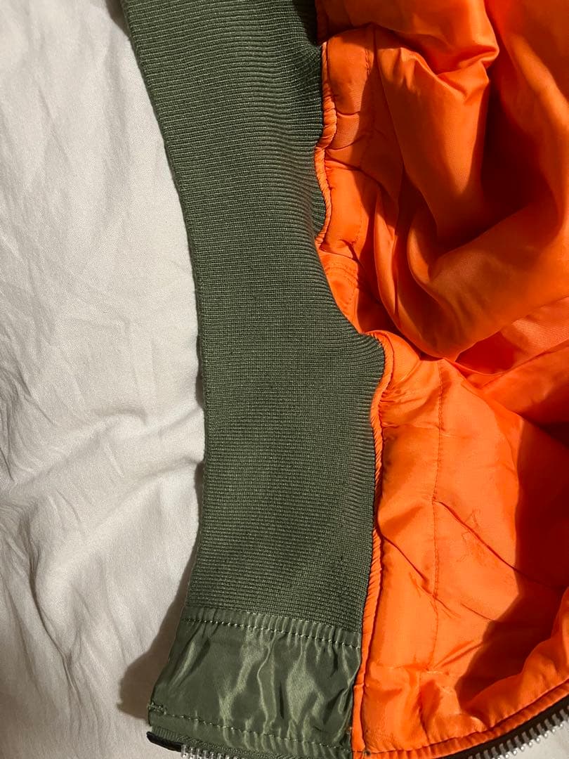 【訳あり】ALPHA INDUSTRIES MA-1 フライトジャケット