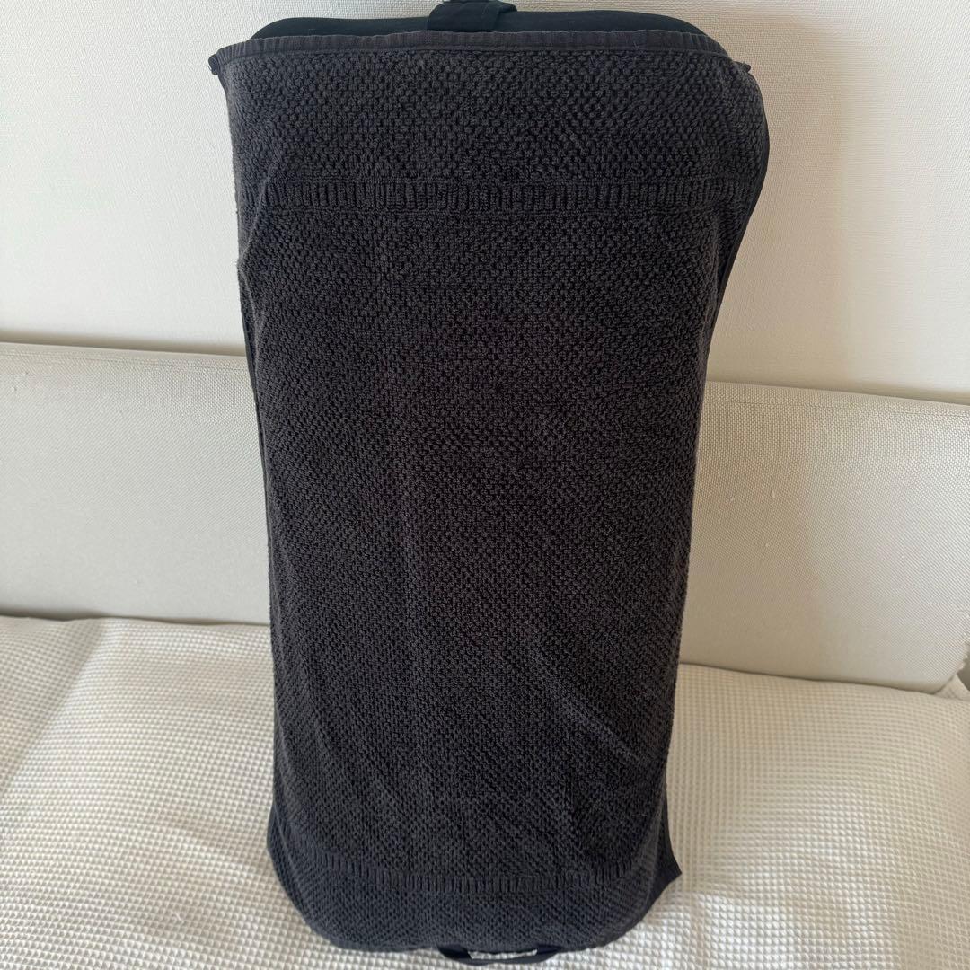 Hugger Mugger ハガーマガー　ヨガボルスター 黒