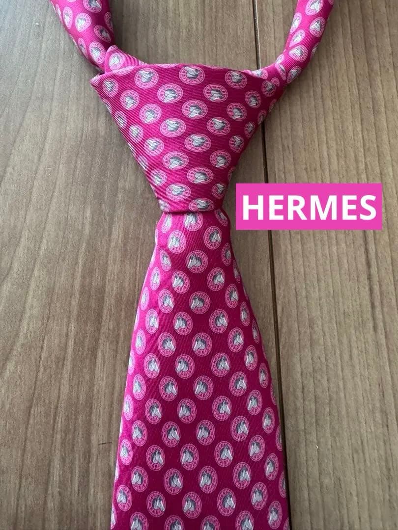 【HERMES】エルメス　ネクタイ　ピンク　馬柄 高級シルク100%