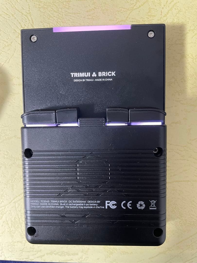 TRIMUI BRICK 黒　SD無し