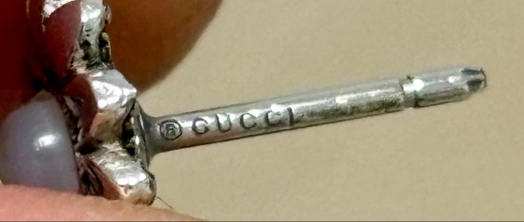 GUCCI ダブルGフラワースタッズピアス