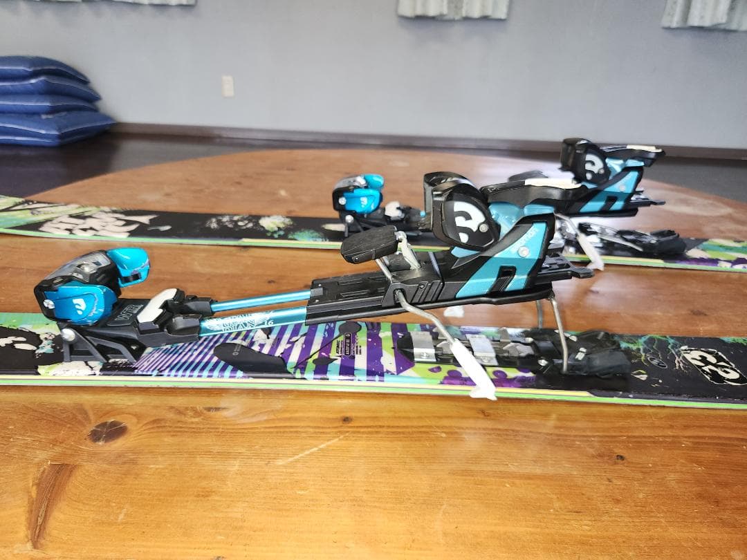 ATOMIC ブログ スキー 板 バインディング付き