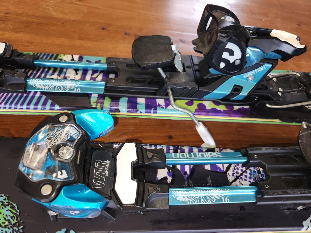 ATOMIC ブログ スキー 板 バインディング付き