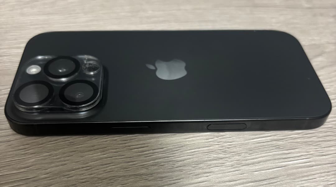 海外版 超美品シャッター音なしiPhone 16 Pro 256GB ブラック