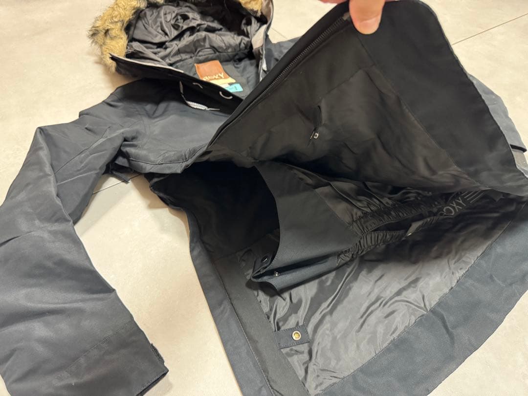 【ROXY】スノーボードウェア 女性用 黒