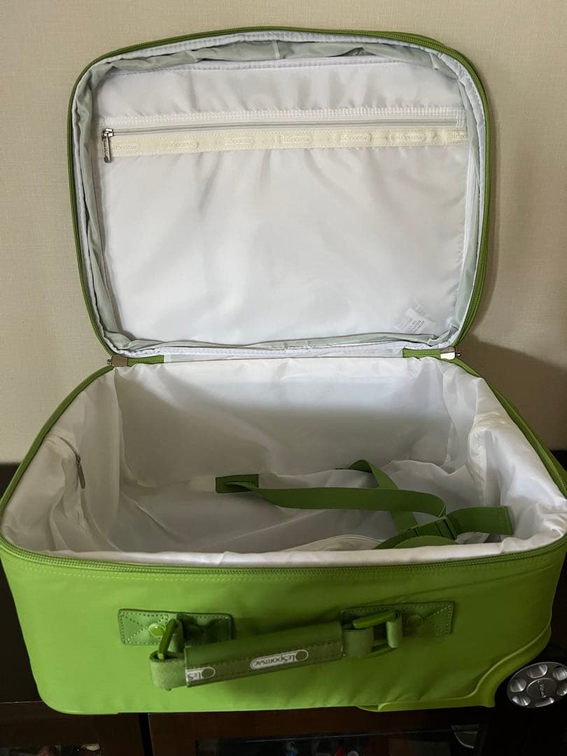 LeSportsac レスポ キャリーバッグ/スーツケース キウイ色 新品未使用