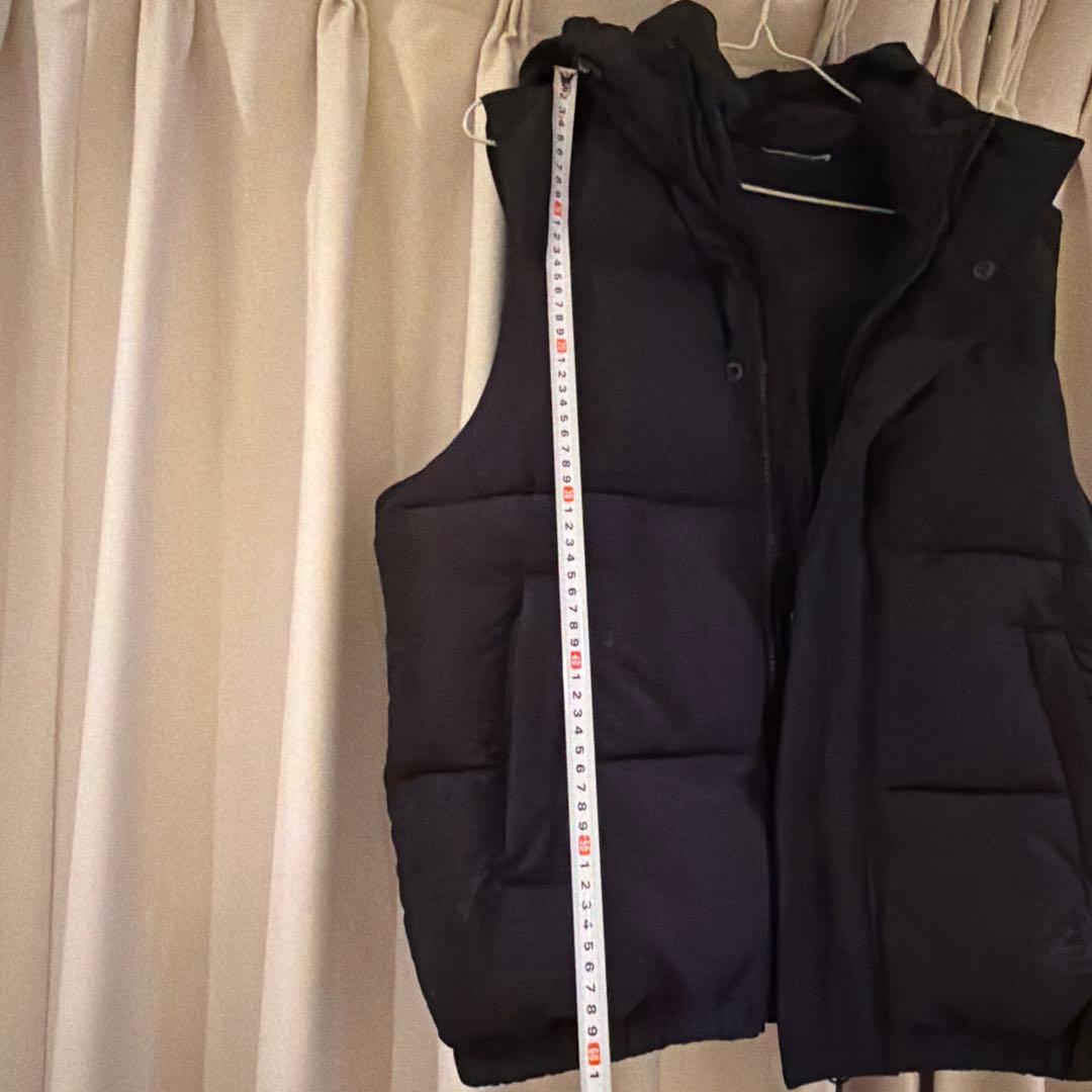 ZARA ブラック ダウンベスト フード付き