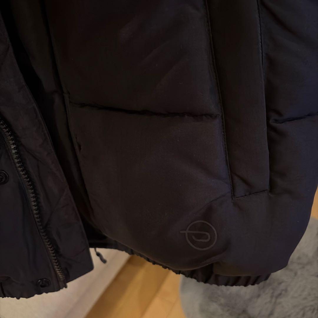 ZARA ブラック ダウンベスト フード付き