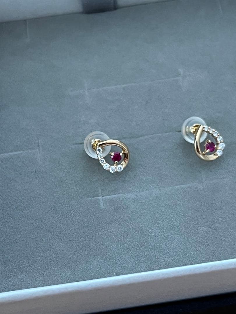 TSUTSUMI ピアス ルビー