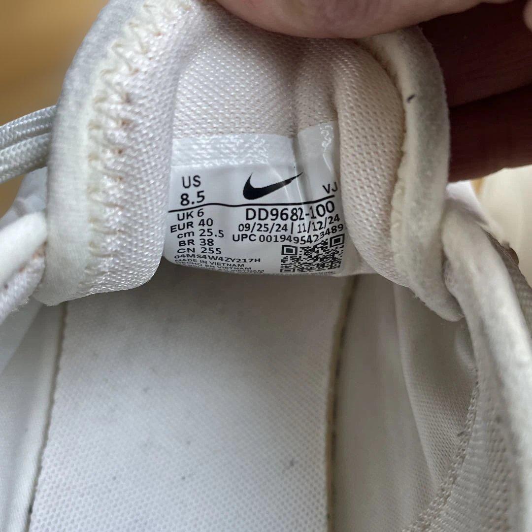 Nike ＴＣ7900 25.5センチ人気モデルホワイト スニーカー