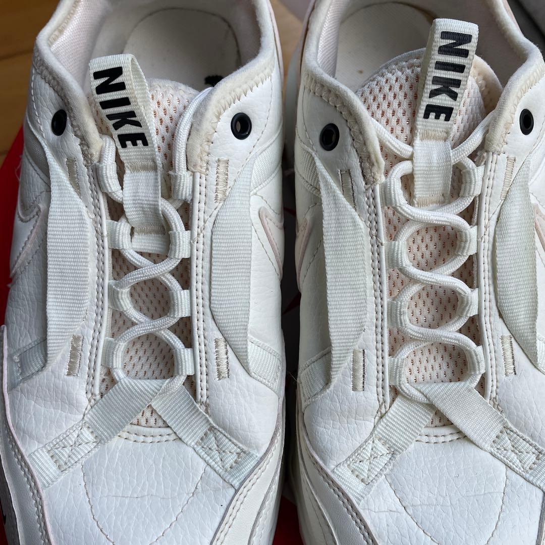 Nike ＴＣ7900 25.5センチ人気モデルホワイト スニーカー