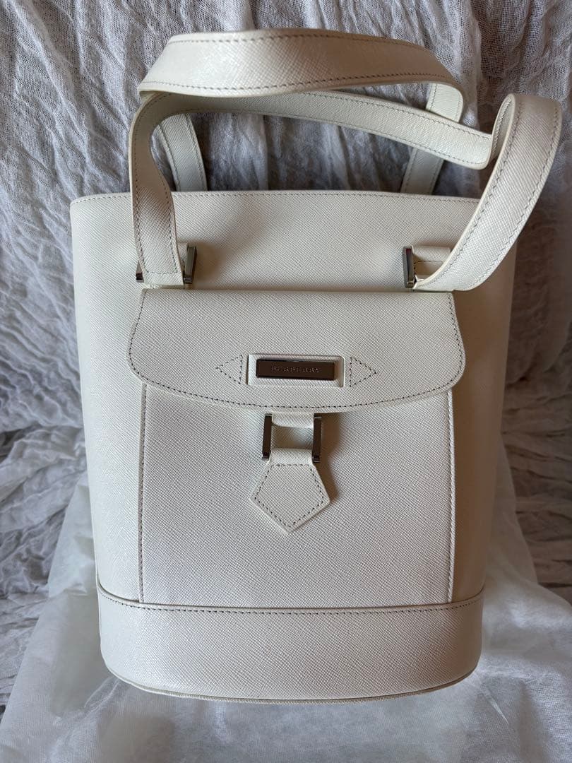 BURBERRY LONDON トートバッグ 白 レザー