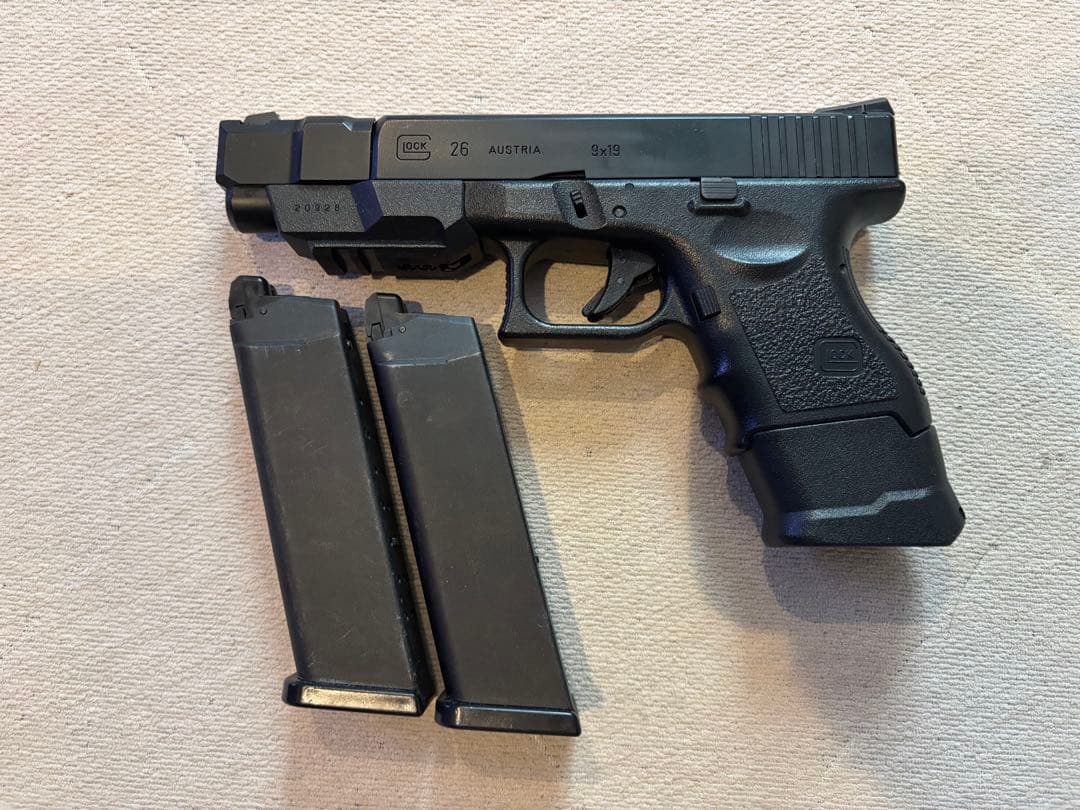東京マルイGlock26アドバンス ガスブローバックマガジン2本付き
