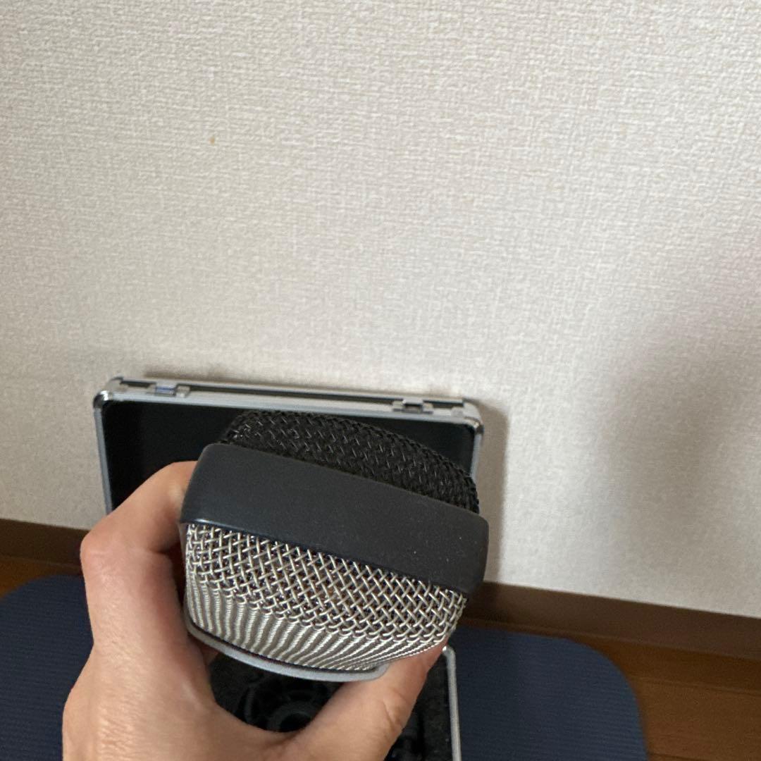 AKG C214 コンデンサーマイク