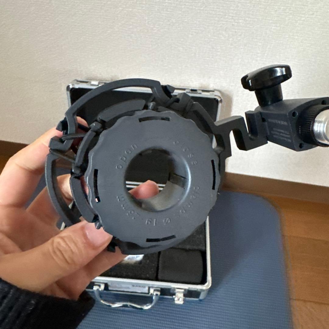 AKG C214 コンデンサーマイク