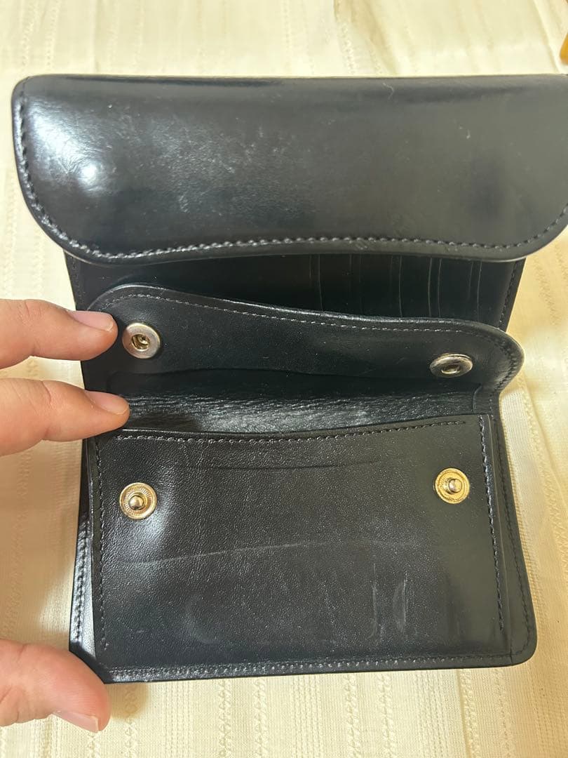 ワイルドスワンズ　WILDSWANS　バーン　三つ折り財布