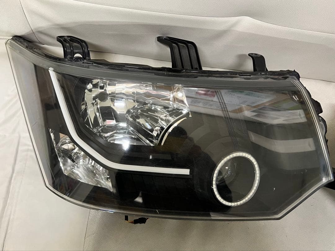 デリカD5 ベッドライト 左右セット