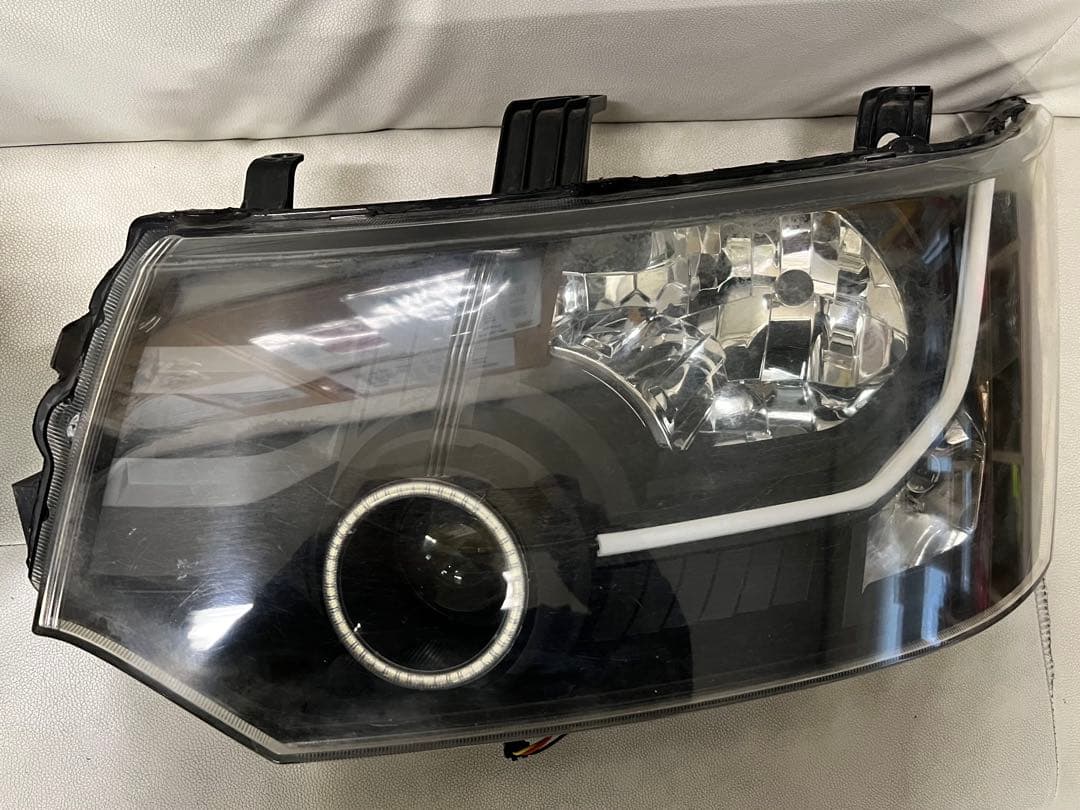 デリカD5 ベッドライト 左右セット