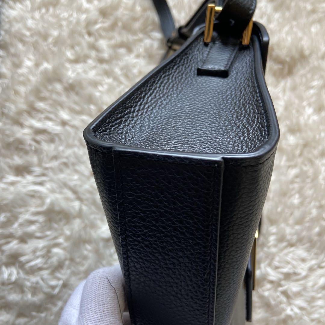 極美品　現行セルジオロッシ sr1 メッセンジャーバッグ　ブラック　金プレート