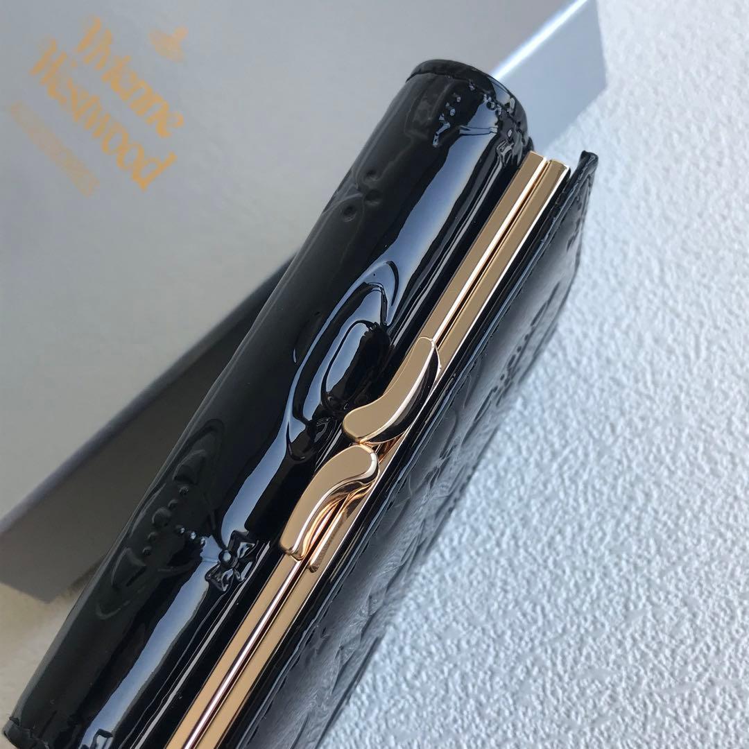 ヴィヴィアンウエストウッド　エナメル　三つ折り財布　がま口　黒