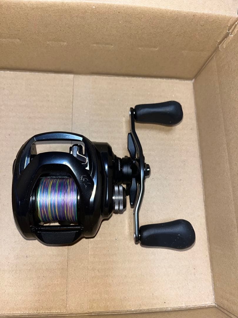 ダイワ　TATURA タトゥーラTW400H ライン付き