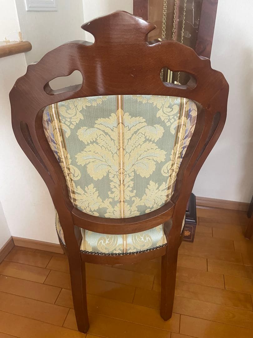 美品ダイニングチェア　猫脚椅子　一脚　イタリア製　1人用椅子　インテリア