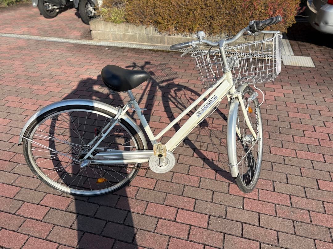 新品サドル/グリップ/ペダルの オートライト軽快車(27㌅)お届け出来ます。