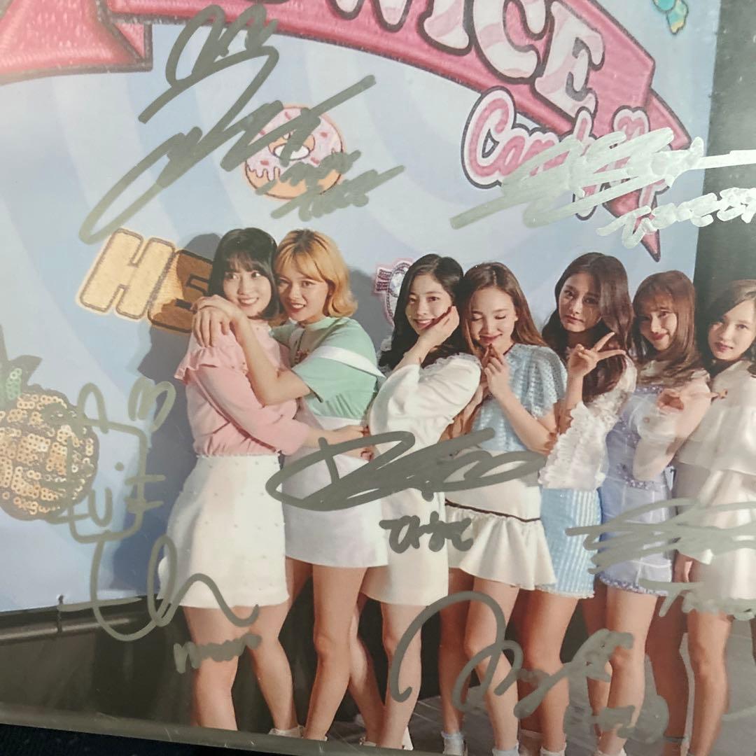 TWICE サナ　ツウィ  ミナ　モモ　ナヨン　サイン　直筆　写真　2Lサイズ