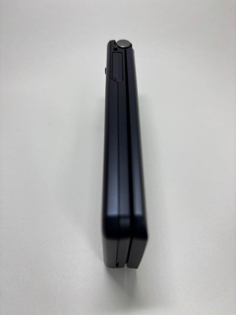 ★arrows ケータイ ベーシック F-41C ネイビー 012301