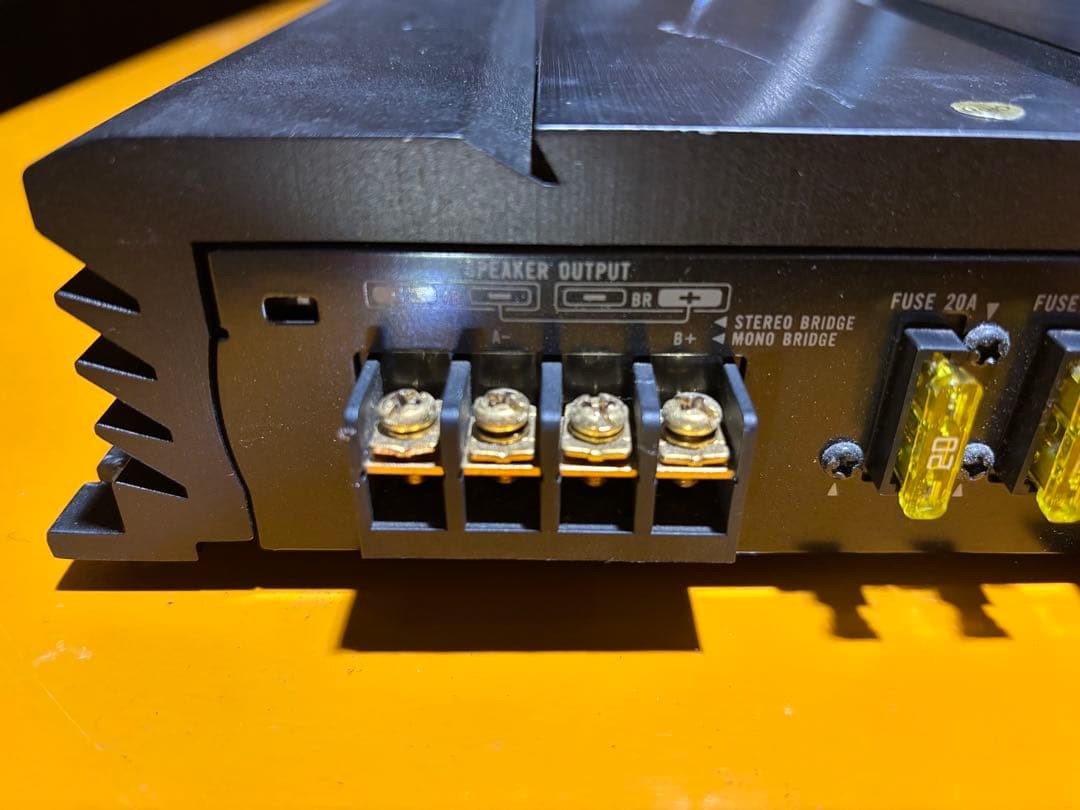 carrozzeria カロッツェリア PRS-A700 パワーアンプ