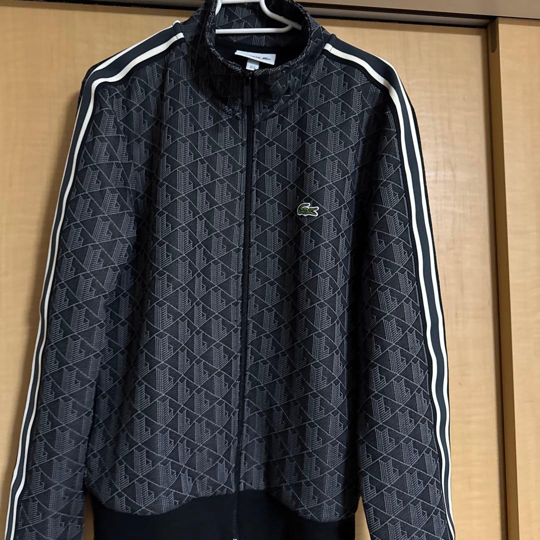 【即完売品】LACOSTE トラックジャケット　モノグラムサイズUS Mサイズ