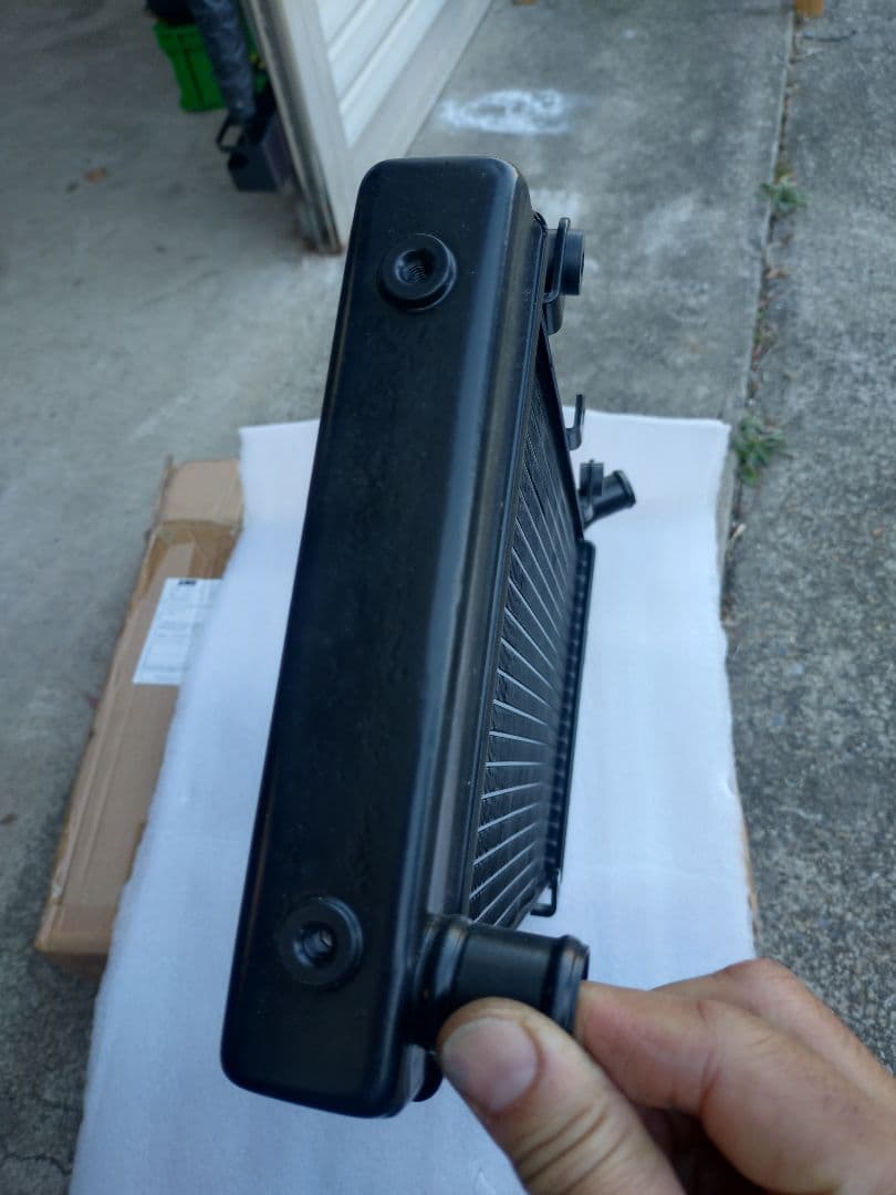 CB1300SF(1998-2002)ラジエーター新品中華製