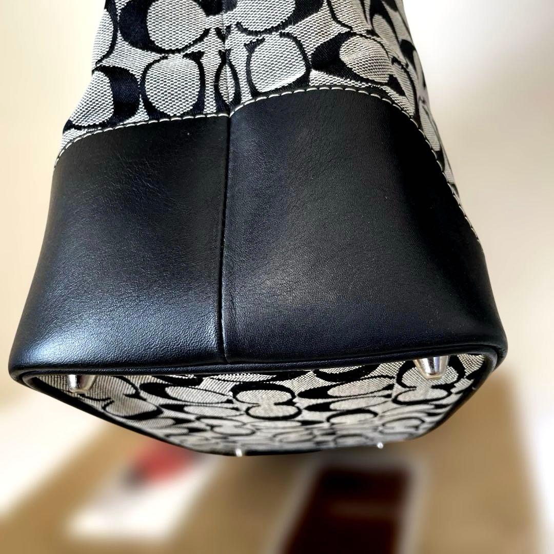 COACH‼️未使用状態(^^)BLACKシグネチャートートバック‼️